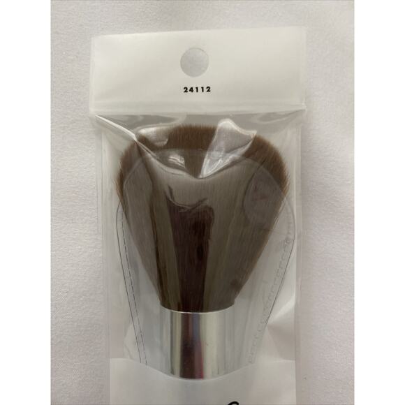 e.l.f. Total Face Brush Set of 2 Cruelty Free Vegan New in Box - Picture 3 of 8